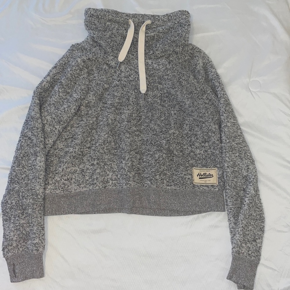 Hollister sweatshirt womens size L